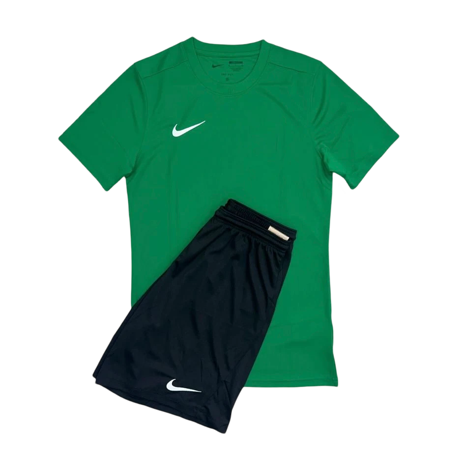 Nike dri-fit t-shirt/shorts set